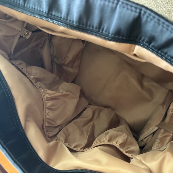 Sarah Wells diaper bag - Picture 3 of 3